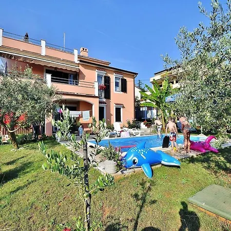 Mandic Apartment *