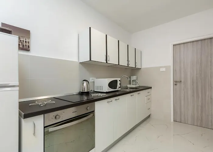 Apartament Mandić *