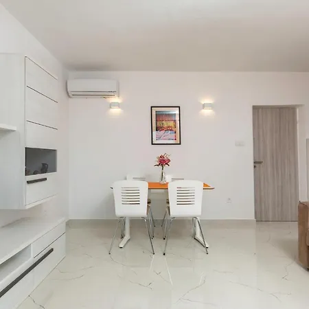 Апартаменты Mandic