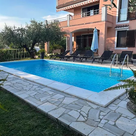 Апартаменты Mandic Пула